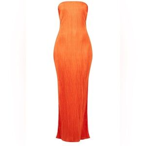 PrettyLittleThing Vibrant Orange Plisse Strapless Cowl Back Maxi Dress